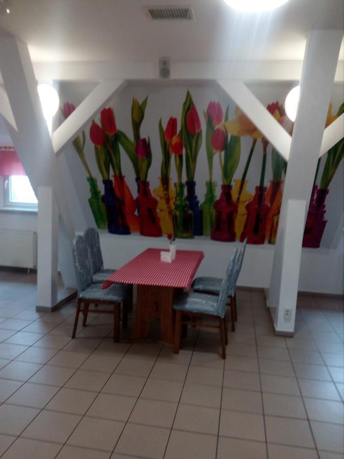 Chrobry Hotel Szprotawa Екстериор снимка